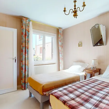 Holiday home 2 Bedroom Cozy In