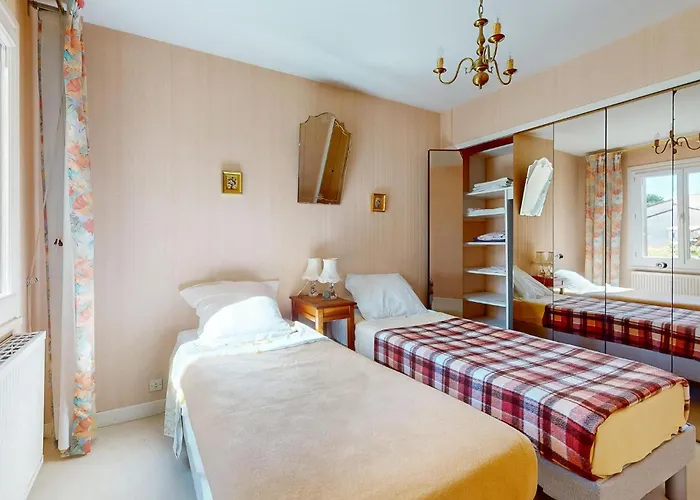 2 Bedroom Cozy In * Royan