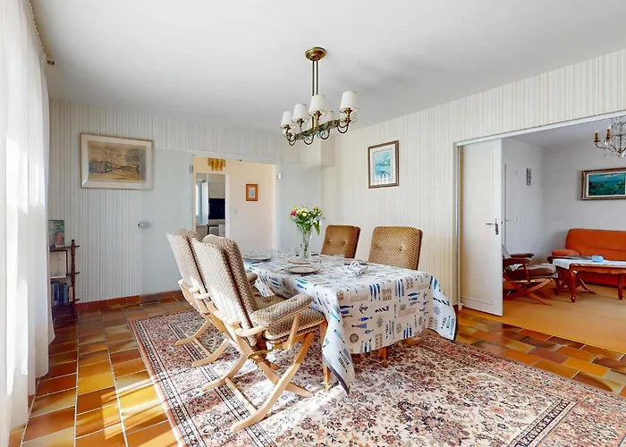 Holiday home 2 Bedroom Cozy In *