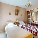 2 Bedroom Front In * Royan