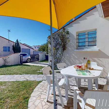 Nyaraló 2 Bedroom Cozy In