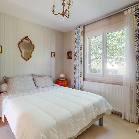 2 Bedroom Cozy In Nyaraló Royan