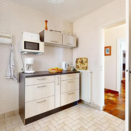 2 Bedroom Cozy In Nyaraló *