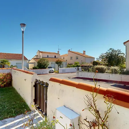 Nyaraló 2 Bedroom Cozy In