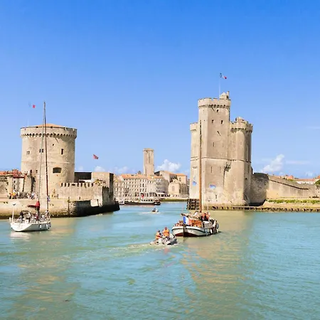 Nyaraló 2 Bedroom Cozy In *