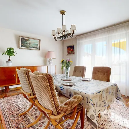 Lovely In With Kitchen
