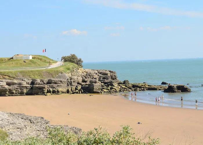 2 Bedroom Cozy In * ロワイヤン